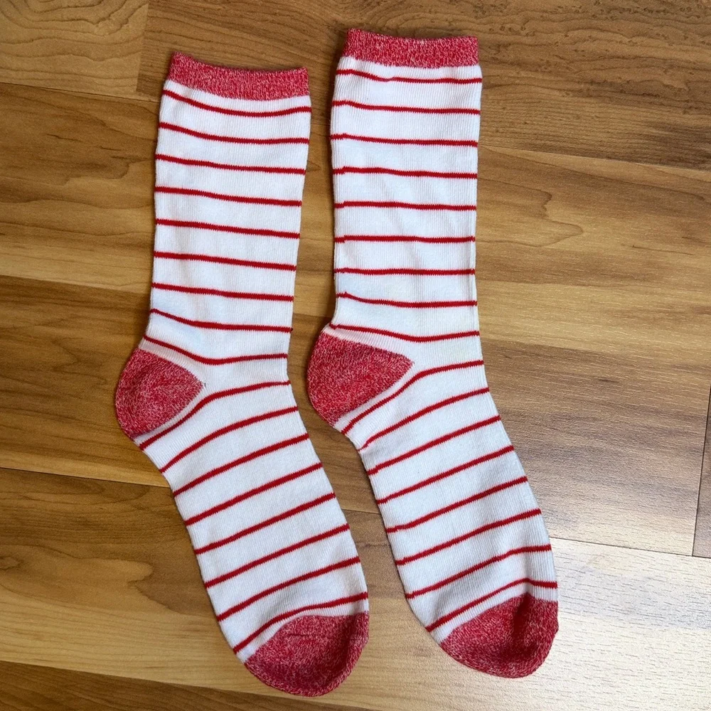 3 for $20 UNBRANDED Ladies Novelty Christmas Themed Crew Socks Santa Reindeer